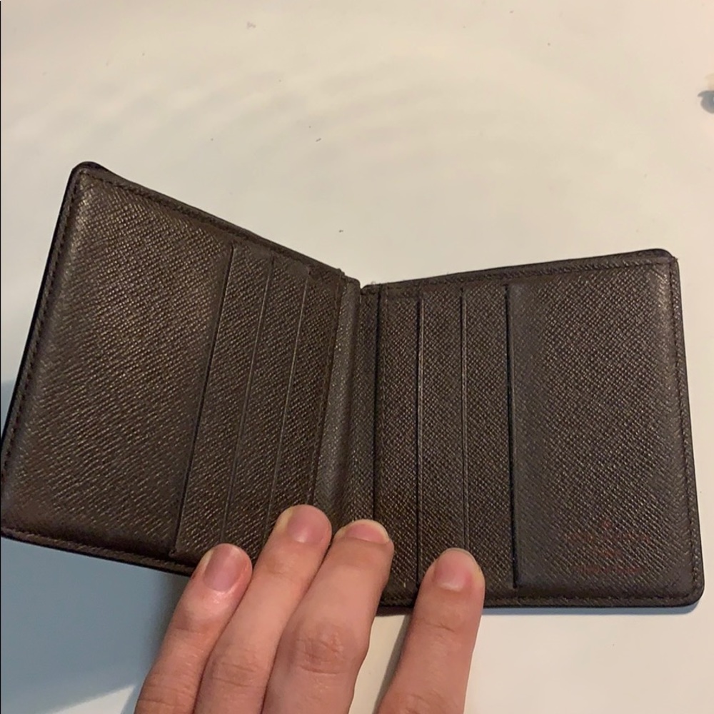 Louis Vuitton Men’s Wallet - Picture 2 of 4